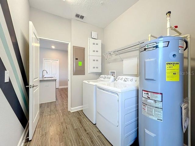 11900 SONNET AVENUE, Orlando, FL 32832