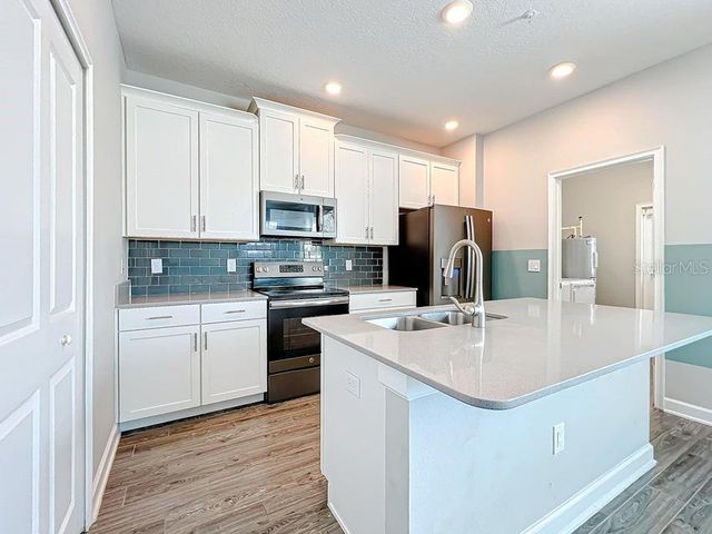 11900 SONNET AVENUE, Orlando, FL 32832