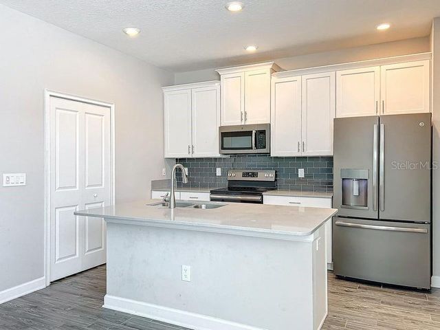 11900 SONNET AVENUE, Orlando, FL 32832