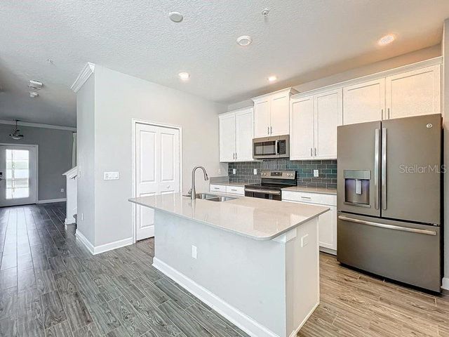 11900 SONNET AVENUE, Orlando, FL 32832