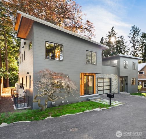 3949 A W Barrett Lane, Seattle, WA 98199