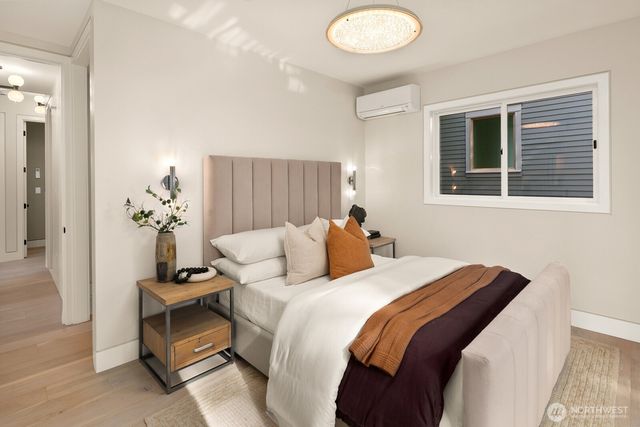 3949 A W Barrett Lane, Seattle, WA 98199