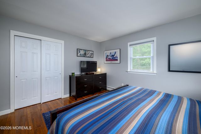 7 Boxwood Terrace, Toms River, NJ 08755