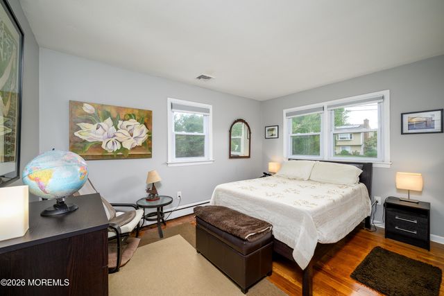 7 Boxwood Terrace, Toms River, NJ 08755