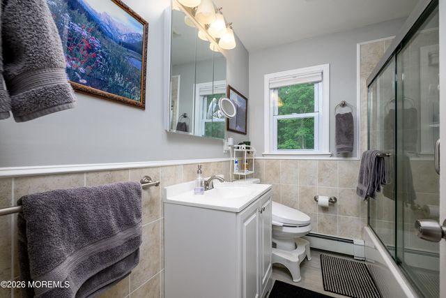 7 Boxwood Terrace, Toms River, NJ 08755