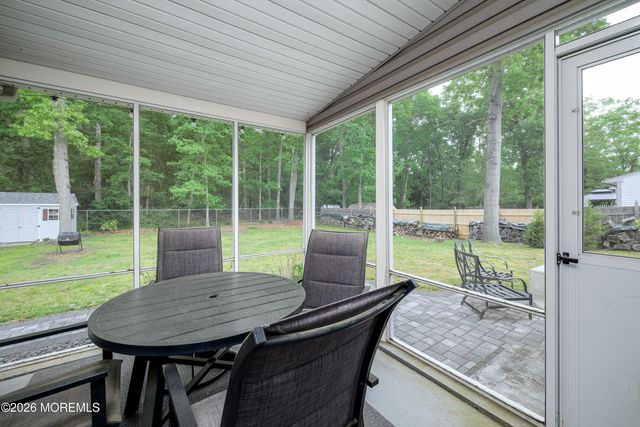 7 Boxwood Terrace, Toms River, NJ 08755