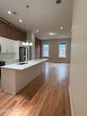 7 Broad Street, 4, Red Bank, NJ 07701