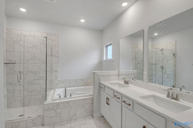 22002 Natures Cove Drive, Athens, AL 35613