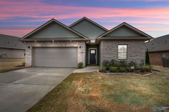 22002 Natures Cove Drive, Athens, AL 35613
