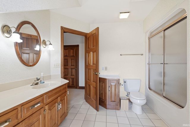 8928 McCutchan Place, Evansville, IN 47725