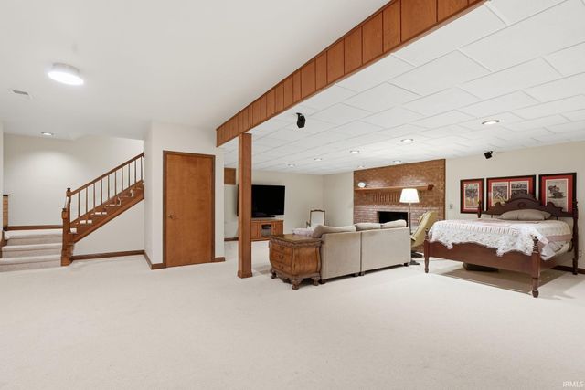 8928 McCutchan Place, Evansville, IN 47725