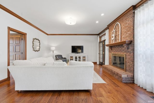 8928 McCutchan Place, Evansville, IN 47725