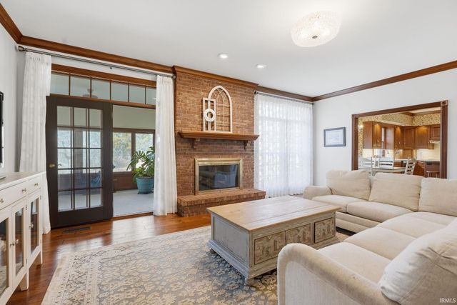 8928 McCutchan Place, Evansville, IN 47725