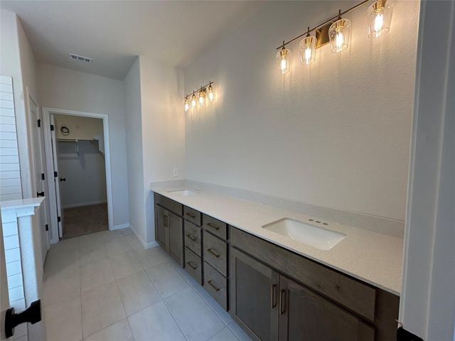 9812 Serene Bliss LN, Buda, TX 78610