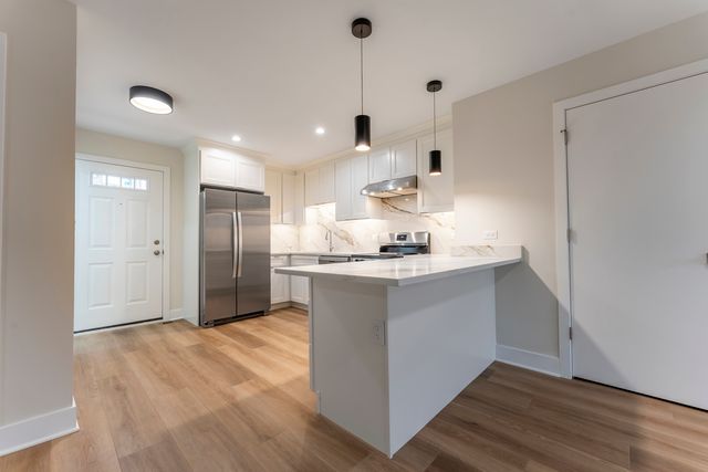 222 S Western Avenue A, Chicago, IL 60612