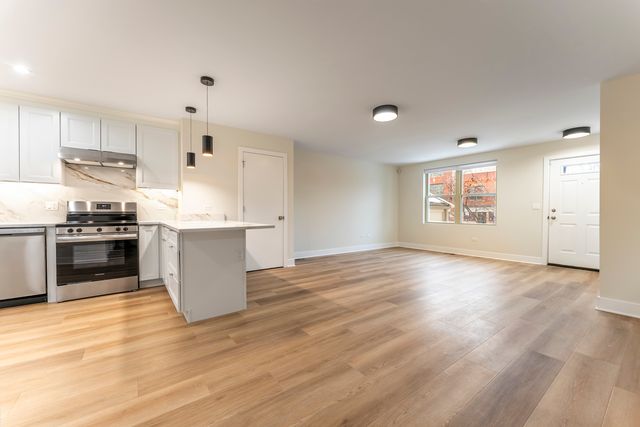 222 S Western Avenue A, Chicago, IL 60612