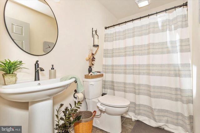 6796 ST ANNES DR, Fayetteville, PA 17222