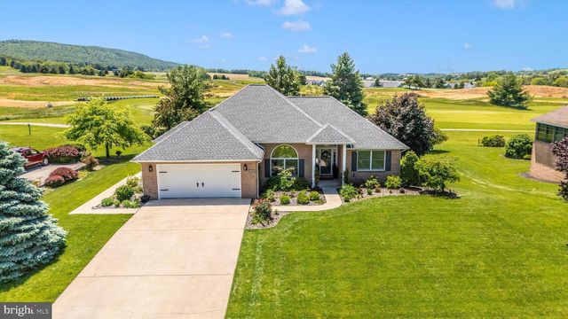 6796 ST ANNES DR, Fayetteville, PA 17222