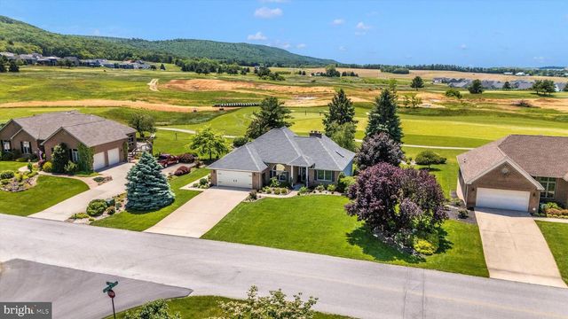6796 ST ANNES DR, Fayetteville, PA 17222
