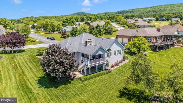 6796 ST ANNES DR, Fayetteville, PA 17222