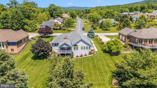 6796 ST ANNES DR, Fayetteville, PA 17222