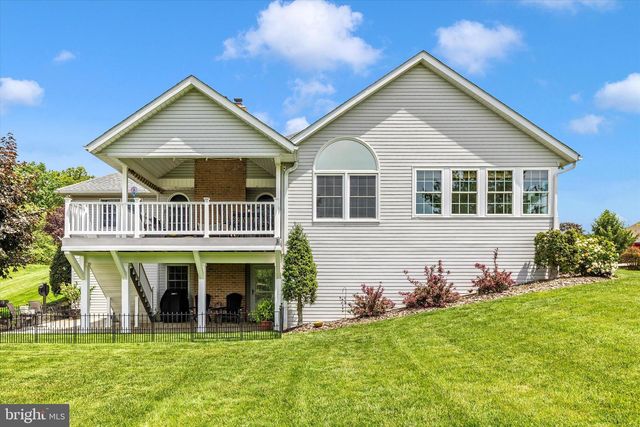 6796 ST ANNES DR, Fayetteville, PA 17222
