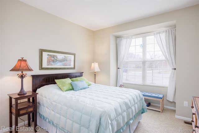 49539 Stillmeadow Court, Macomb Township, MI 48042