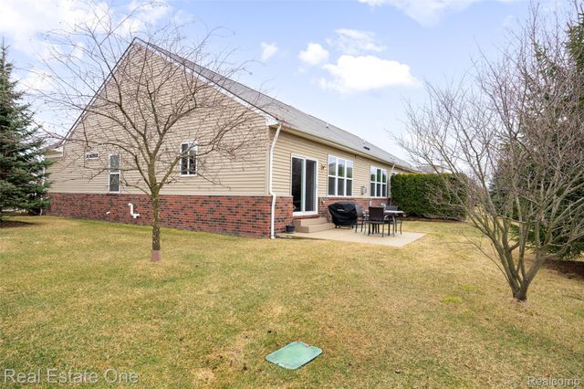 49539 Stillmeadow Court, Macomb Township, MI 48042