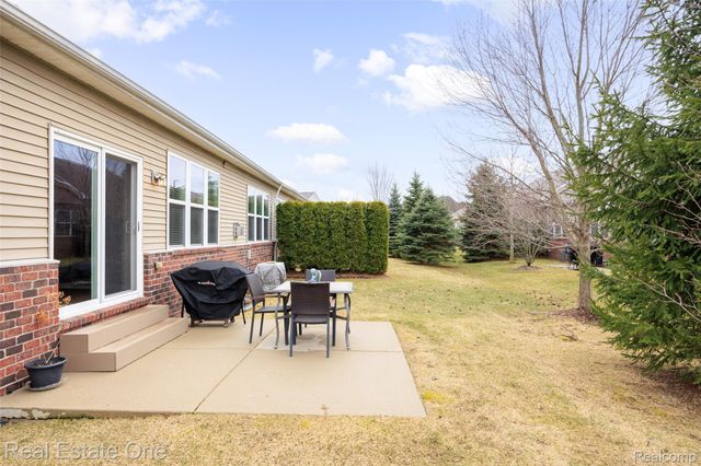 49539 Stillmeadow Court, Macomb Township, MI 48042