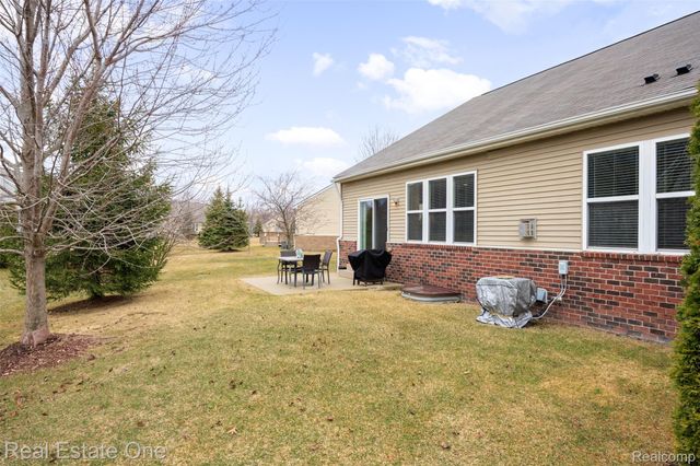 49539 Stillmeadow Court, Macomb Township, MI 48042