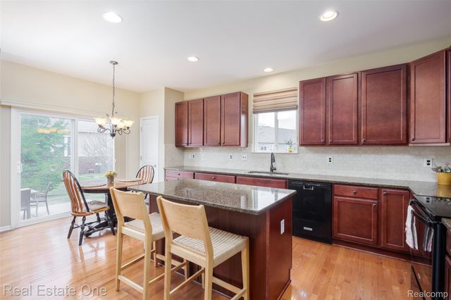 49539 Stillmeadow Court, Macomb Township, MI 48042