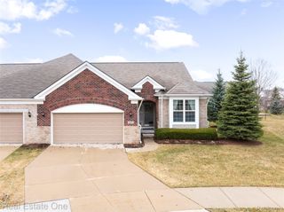 49539 Stillmeadow Court, Macomb Township, MI 48042