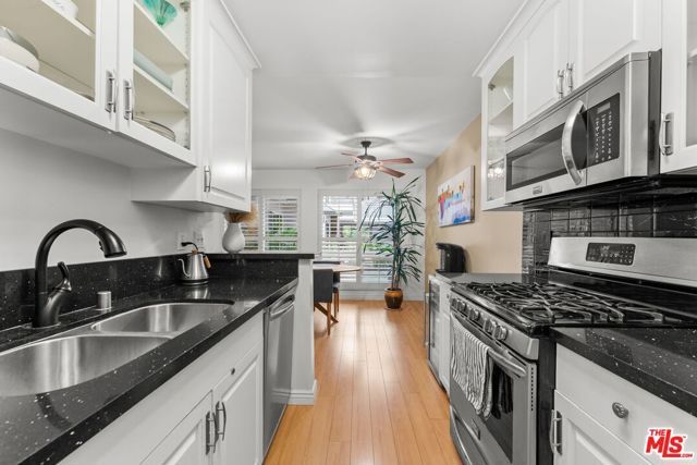 832 Euclid Street 105, Santa Monica, CA 90403