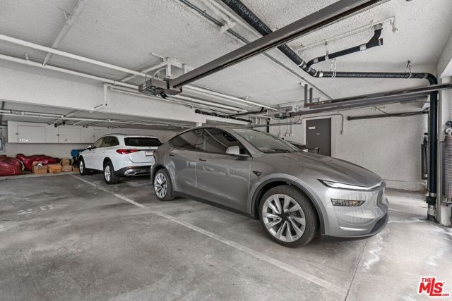 832 Euclid Street 105, Santa Monica, CA 90403