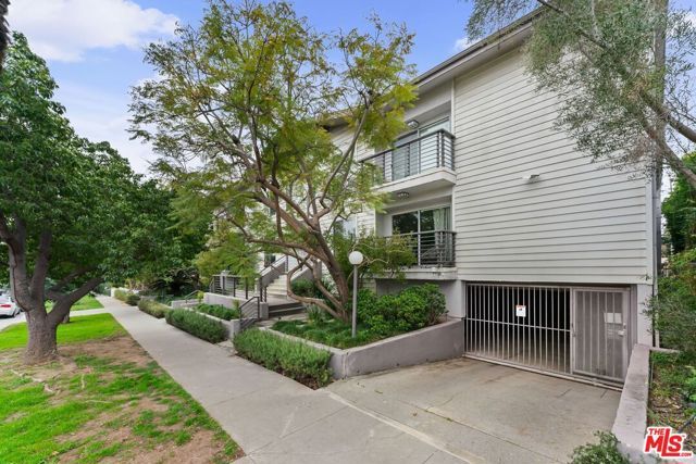 832 Euclid Street 105, Santa Monica, CA 90403