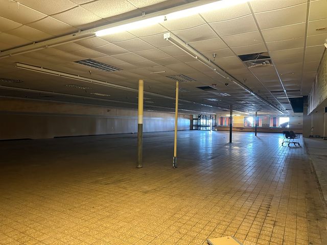 16150 S Harlem Avenue, Tinley Park, IL 60477