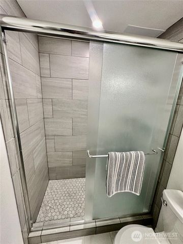 7910 Husky Way SE, Lacey, WA 98503