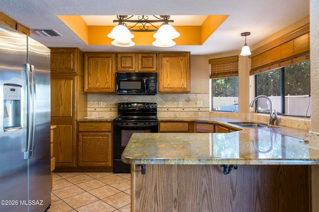 1160 W Lone Star Mine Place, Tucson, AZ 85737