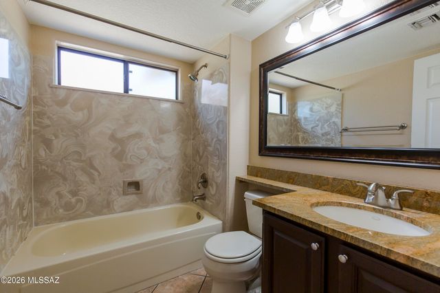 1160 W Lone Star Mine Place, Tucson, AZ 85737
