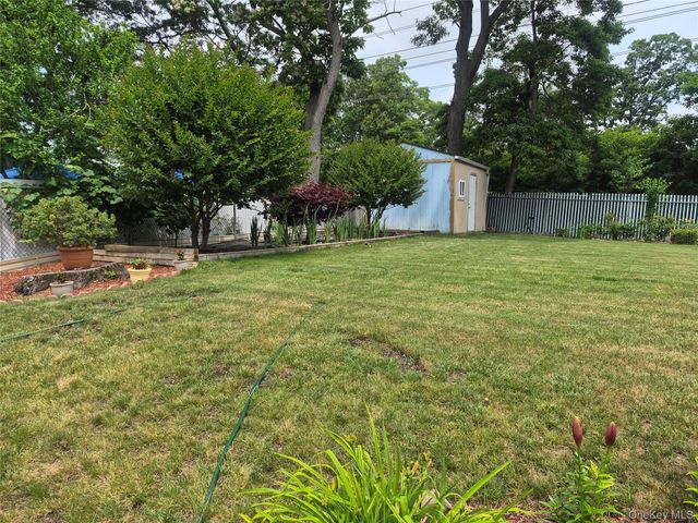 4401 Express Drive N, Ronkonkoma, NY 11779