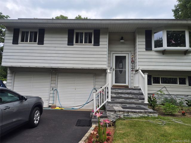 4401 Express Drive N, Ronkonkoma, NY 11779