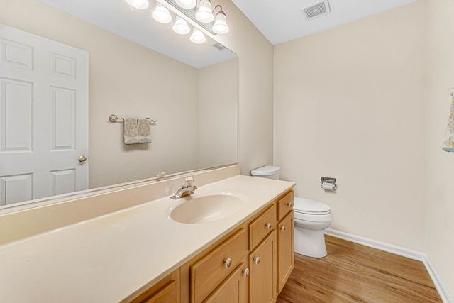 1940 Waverly Lane, Algonquin, IL 60102