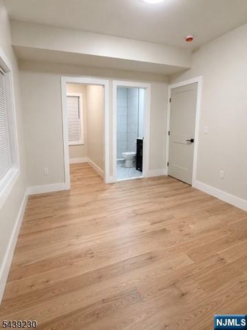 10 Bruen Avenue, Irvington, NJ 07111