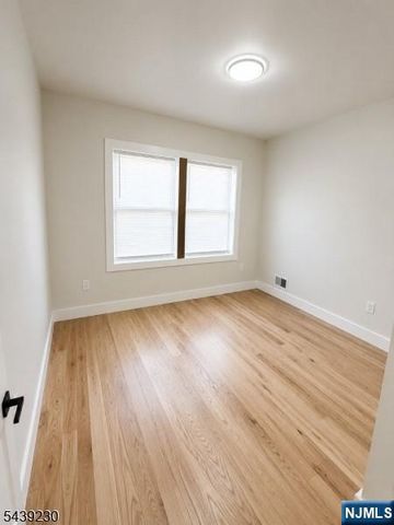 10 Bruen Avenue, Irvington, NJ 07111