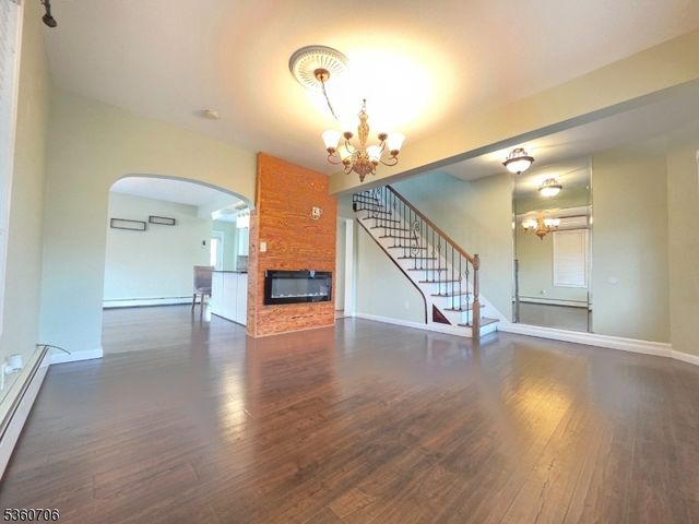 173 Monroe St, Rahway City, NJ 07065