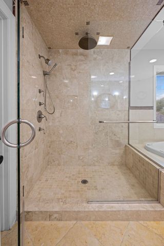 6834 N Kedvale Avenue, Lincolnwood, IL 60712