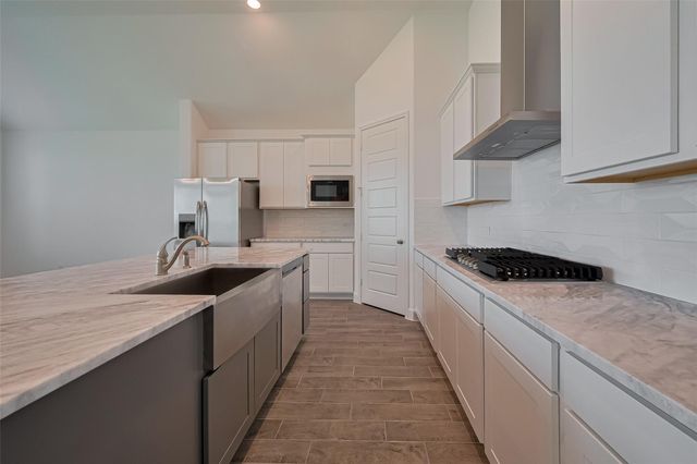 13616 Ballast Green Drive, Texas City, TX 77568