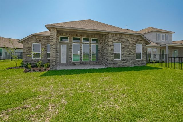 13616 Ballast Green Drive, Texas City, TX 77568