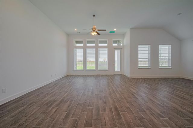 13616 Ballast Green Drive, Texas City, TX 77568