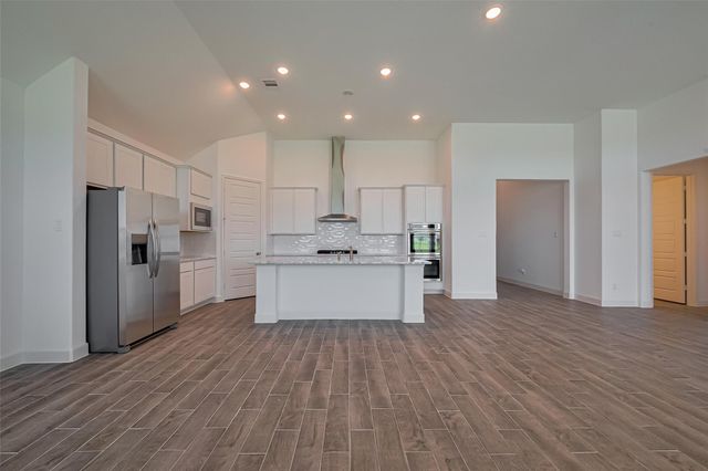 13616 Ballast Green Drive, Texas City, TX 77568